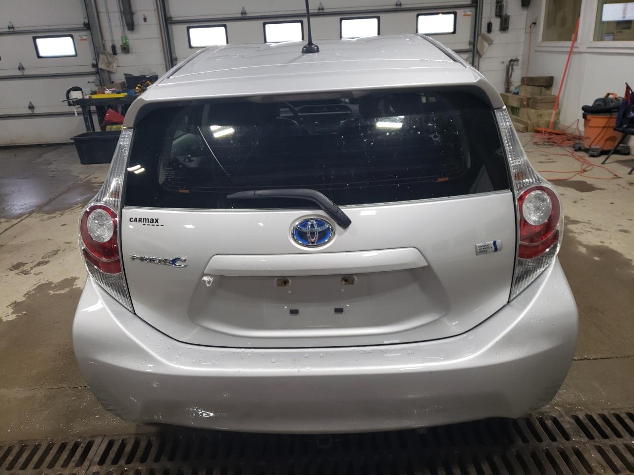 2013 TOYOTA PRIUS C - Image 6