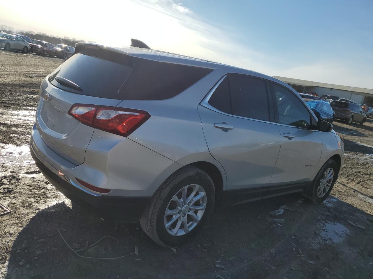 2019 CHEVROLET EQUINOX LT - Фото 3