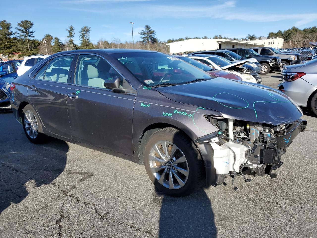 2017 TOYOTA CAMRY LE - Image 4