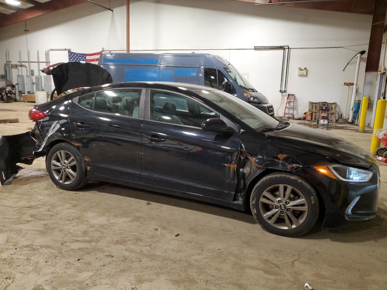 2017 HYUNDAI ELANTRA SE - Image 4