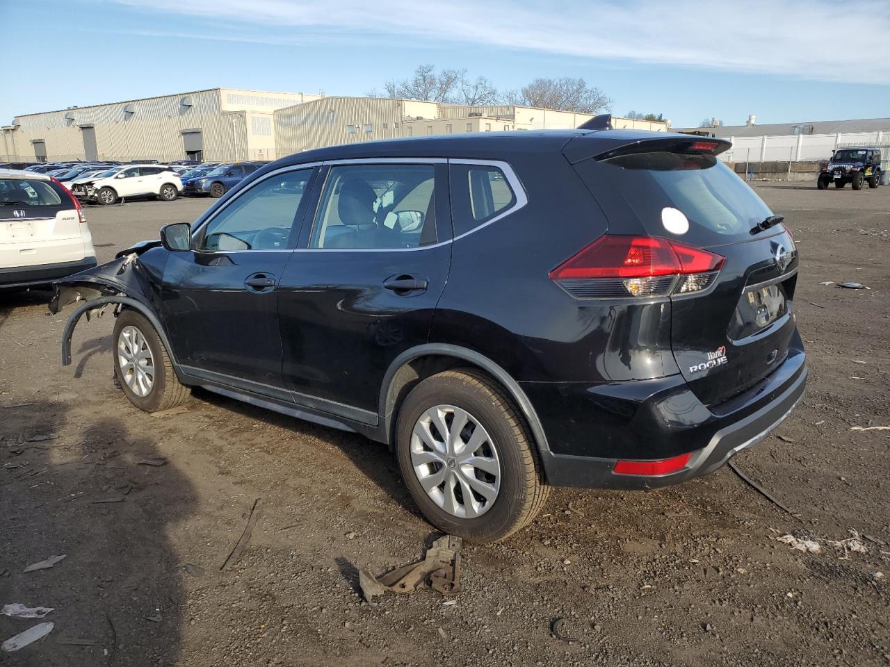 2018 NISSAN ROGUE S - Фото 2