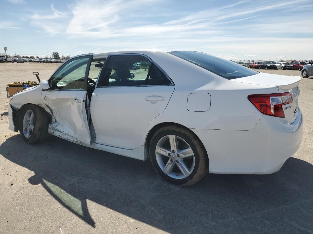 2012 TOYOTA CAMRY BASE - Фото 2