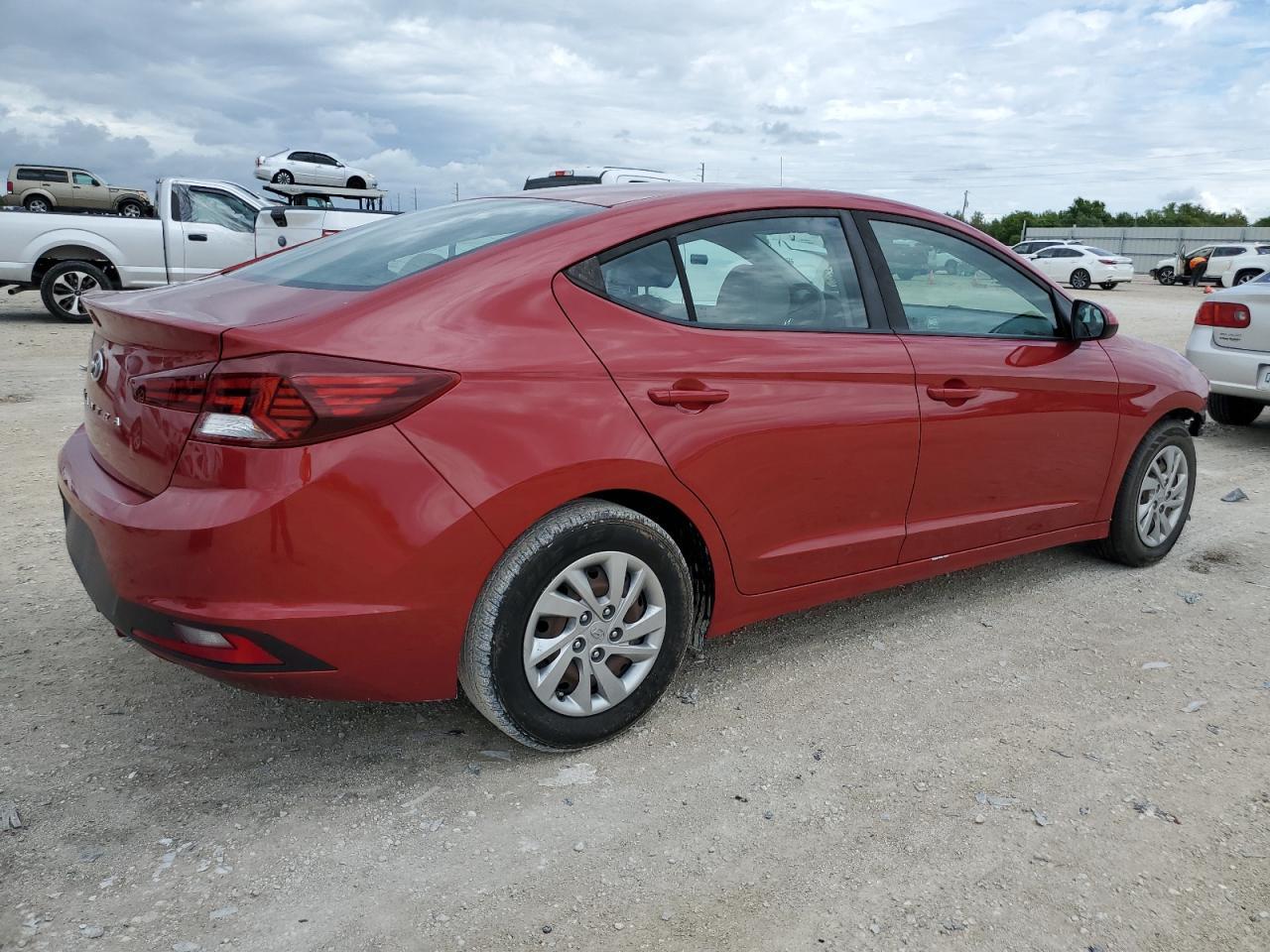 2019 HYUNDAI ELANTRA SE - Фото 3