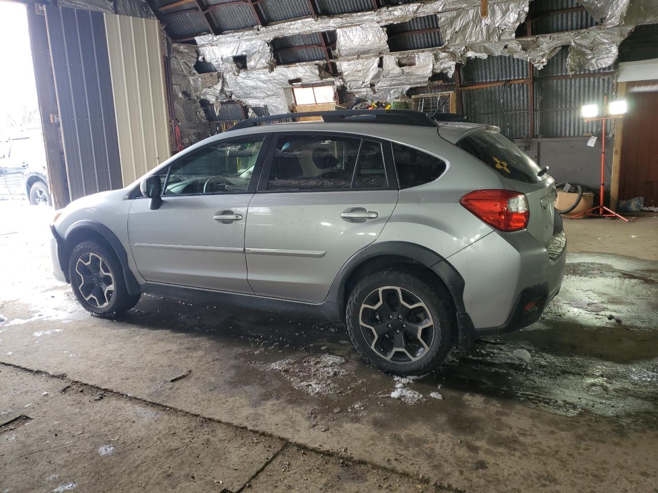 2013 SUBARU XV CROSSTR - Image 2