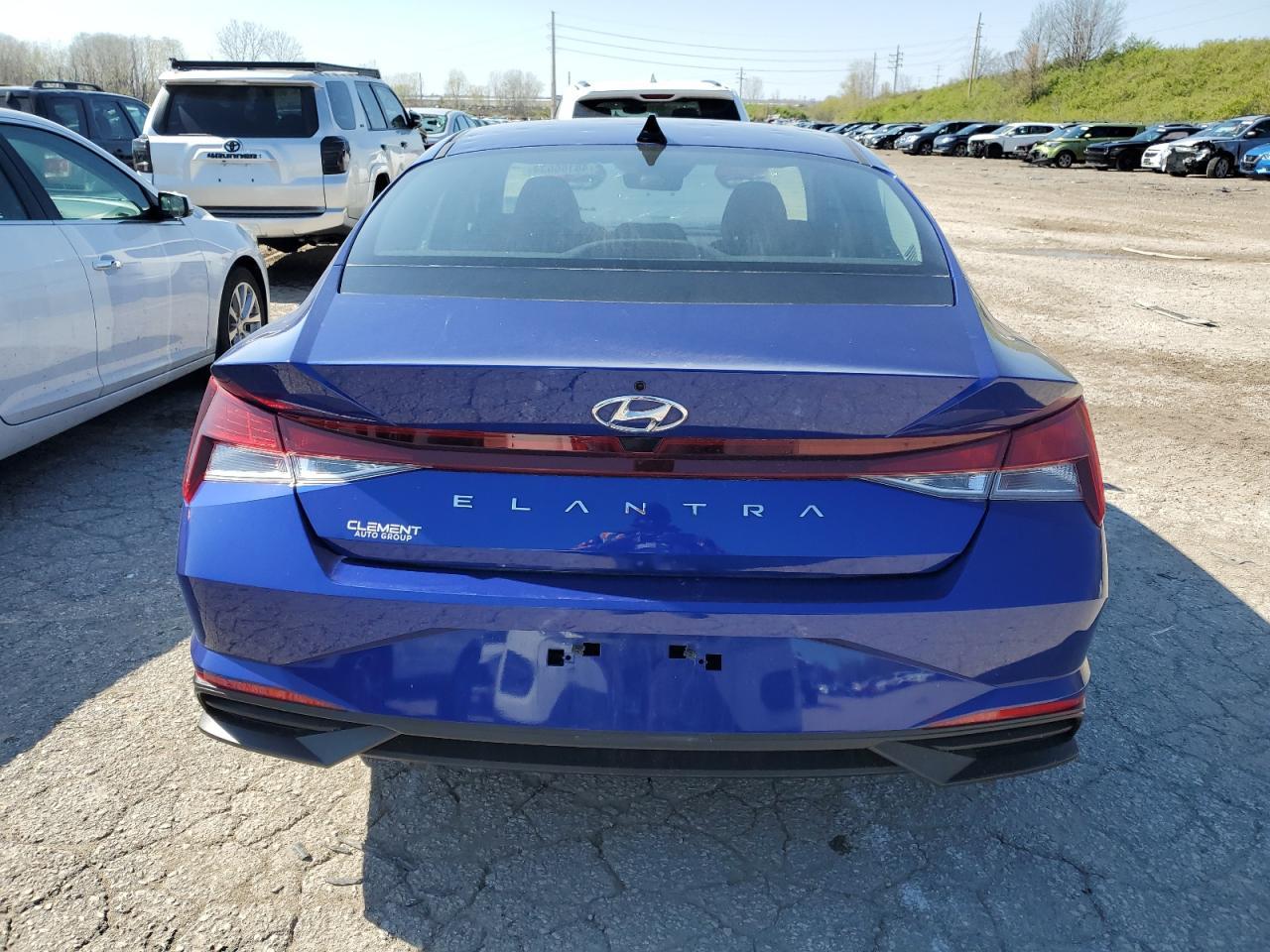 2022 HYUNDAI ELANTRA SE - Image 6