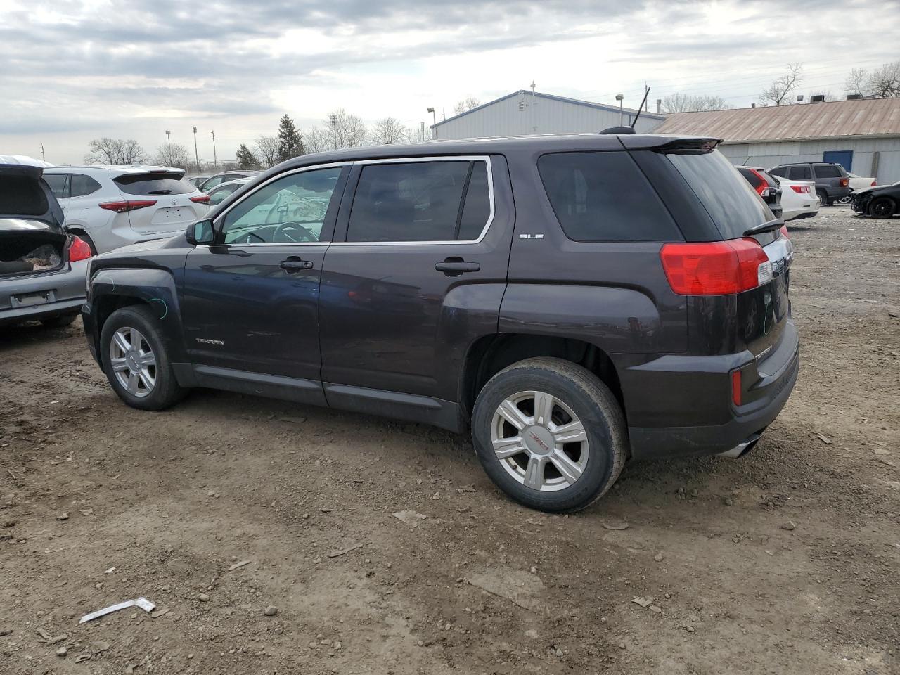 2016 GMC TERRAIN SL - Image 2