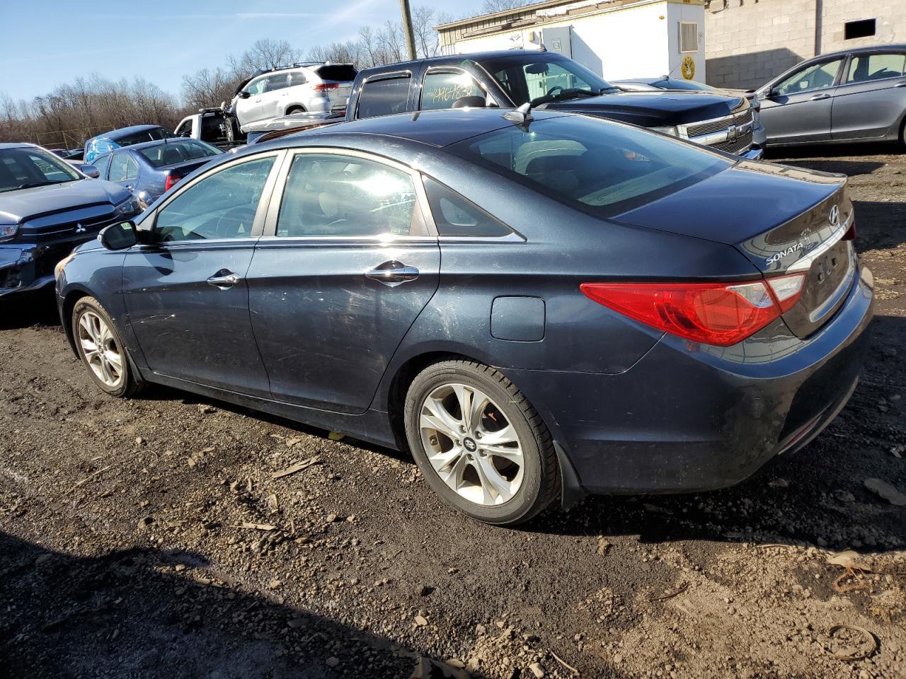 2011 HYUNDAI SONATA SE - Фото 2