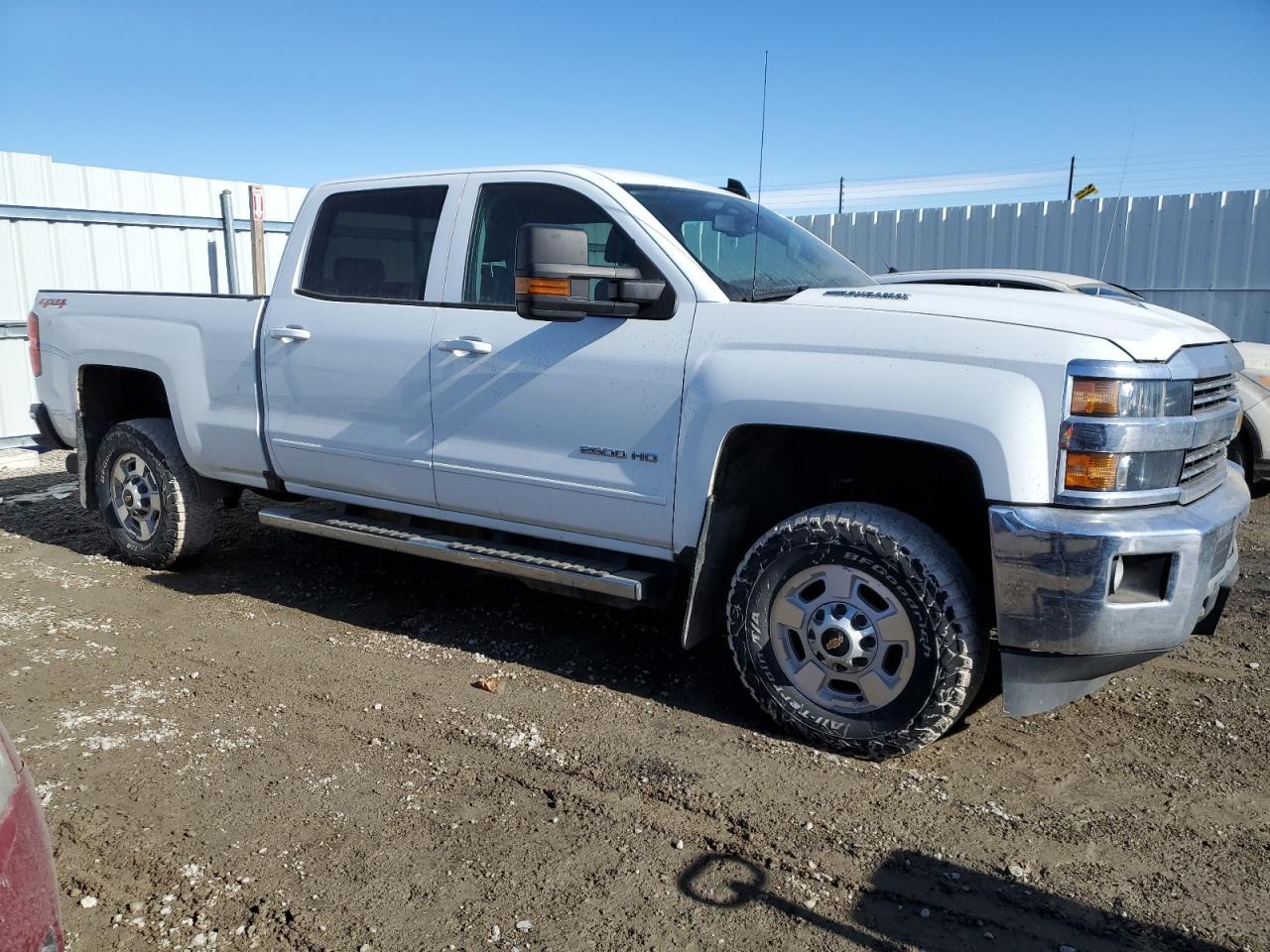 2017 CHEVROLET SILVERADO - Image 4