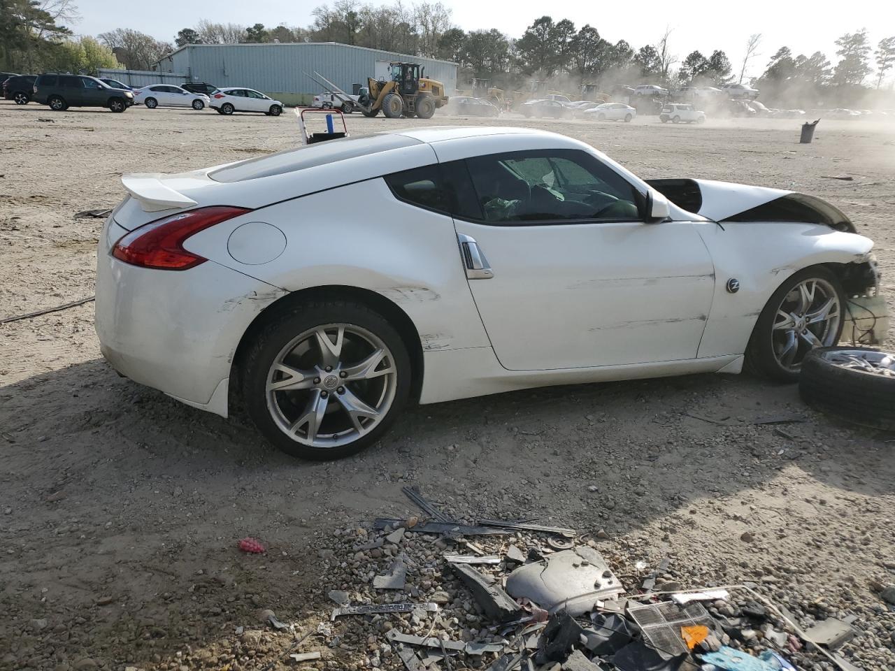 2012 NISSAN 370Z BASE - Фото 3