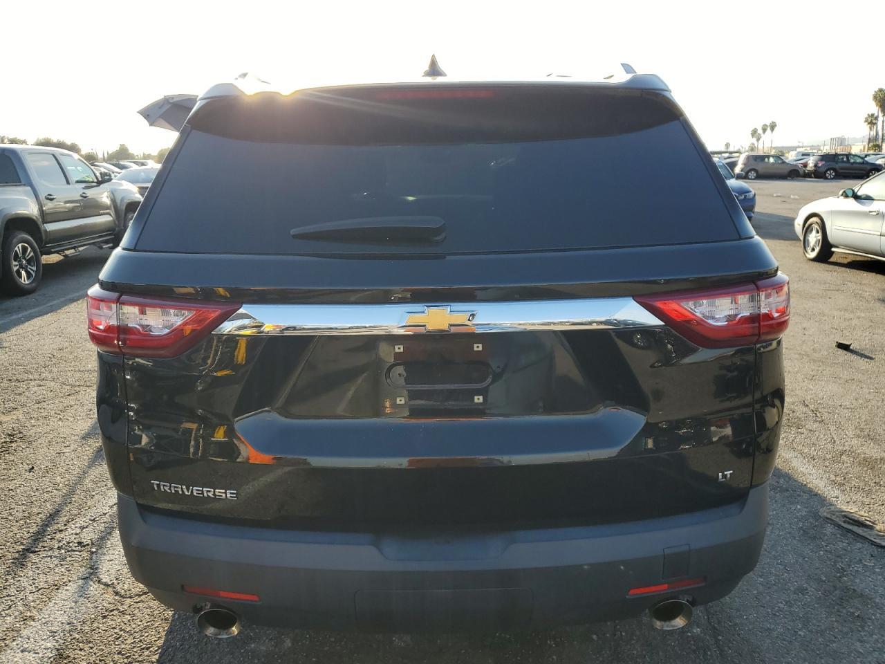 2018 CHEVROLET TRAVERSE L - Фото 6