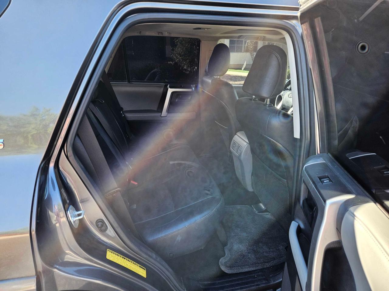 2011 TOYOTA 4RUNNER SR - Image 6