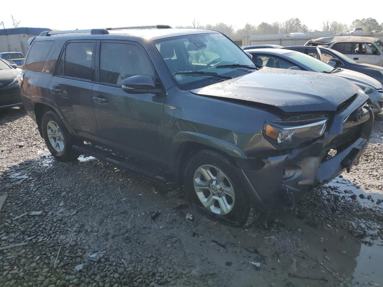 2022 TOYOTA 4RUNNER SR - Image 4