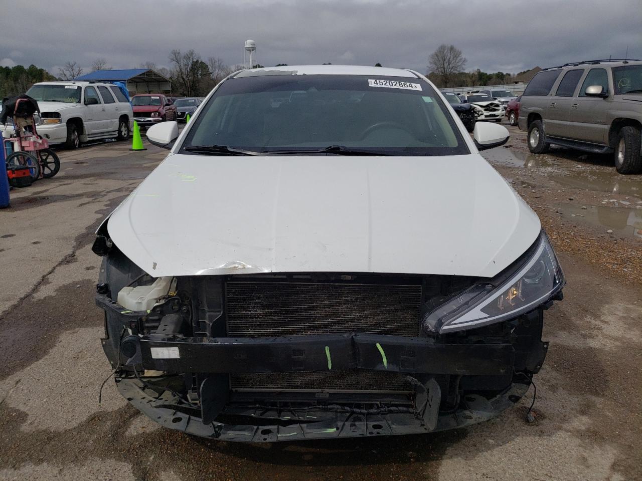 2019 HYUNDAI ELANTRA SE - Фото 5