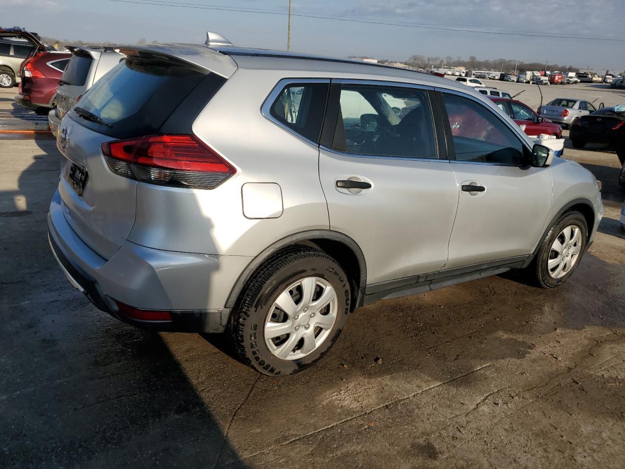 2017 NISSAN ROGUE S - Image 3