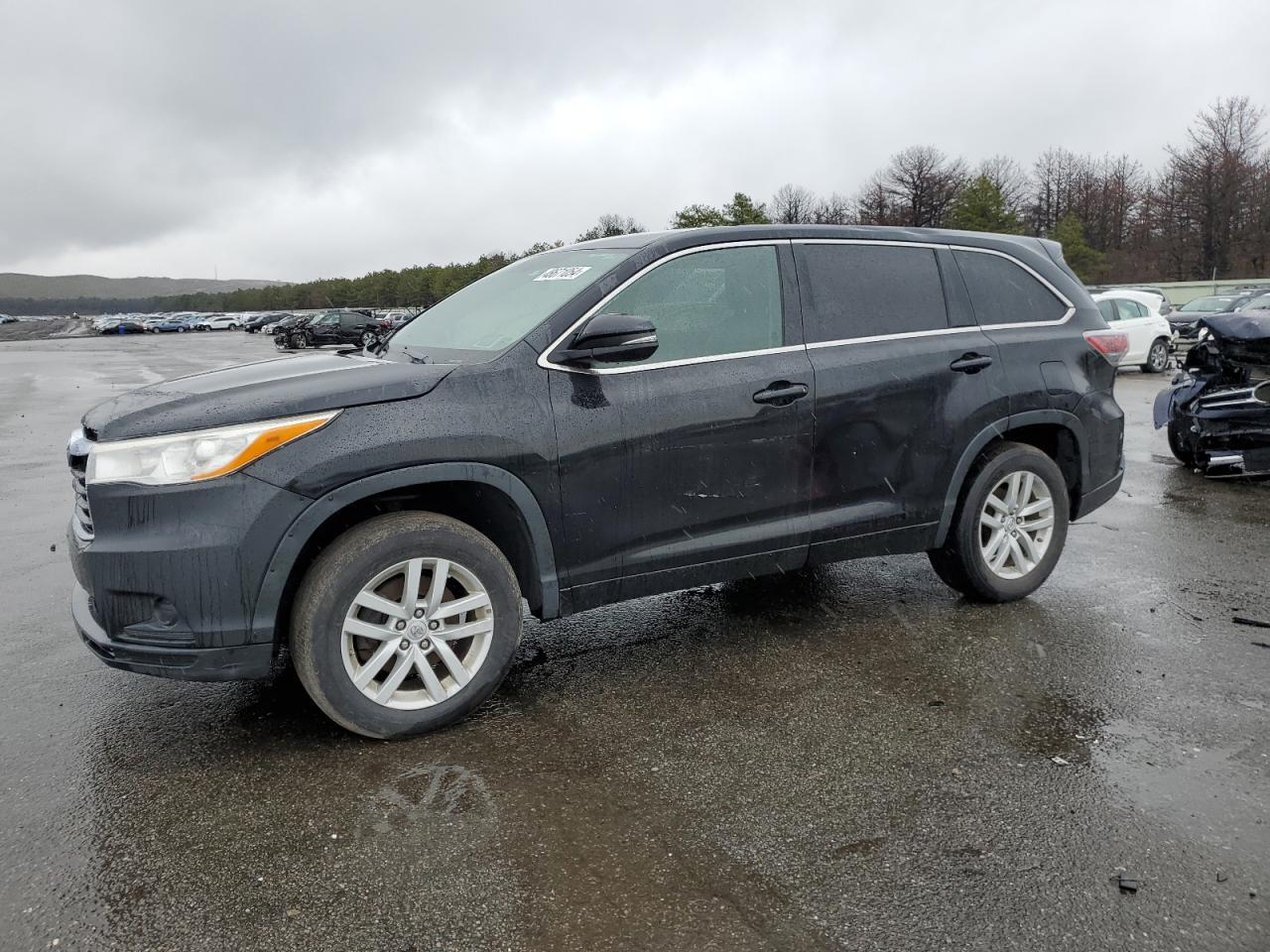 2015 TOYOTA HIGHLANDER