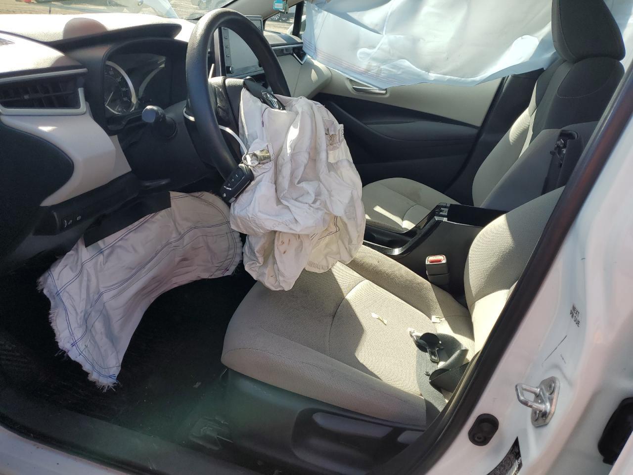 2021 TOYOTA COROLLA LE - Фото 7
