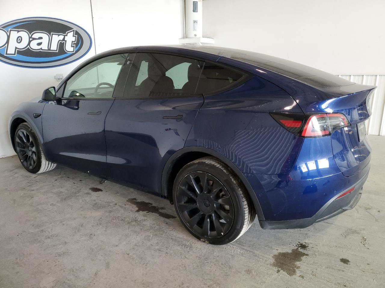 2022 TESLA MODEL Y - Image 2