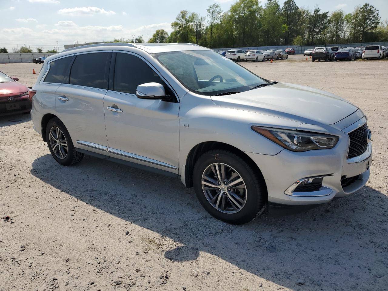 2017 INFINITI QX60 - Image 4