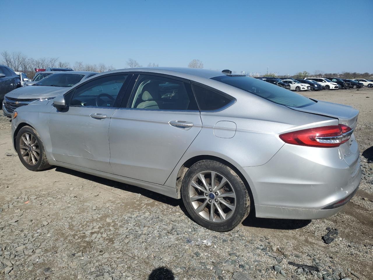 2017 FORD FUSION SE - Фото 2
