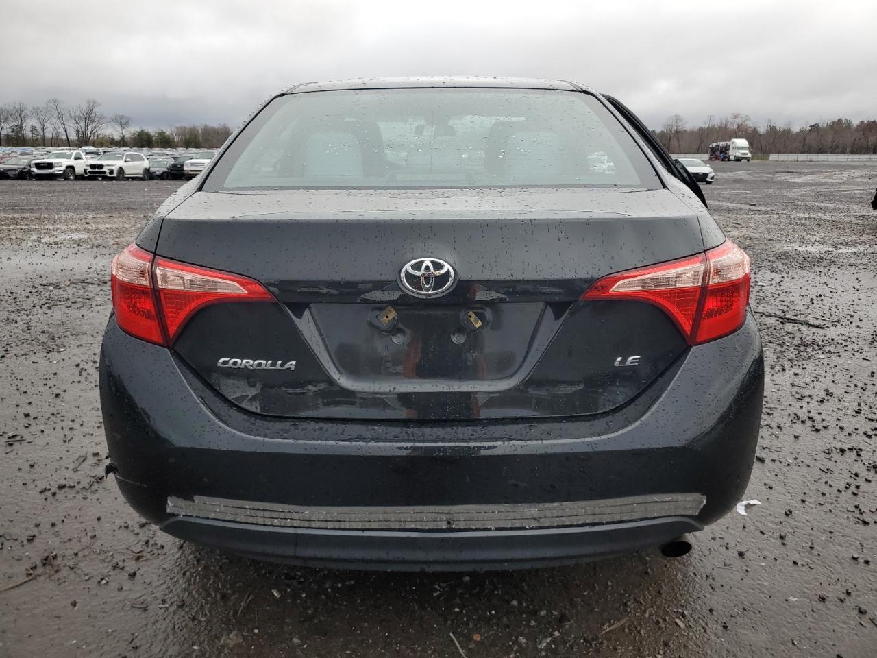2018 TOYOTA COROLLA L - Image 6
