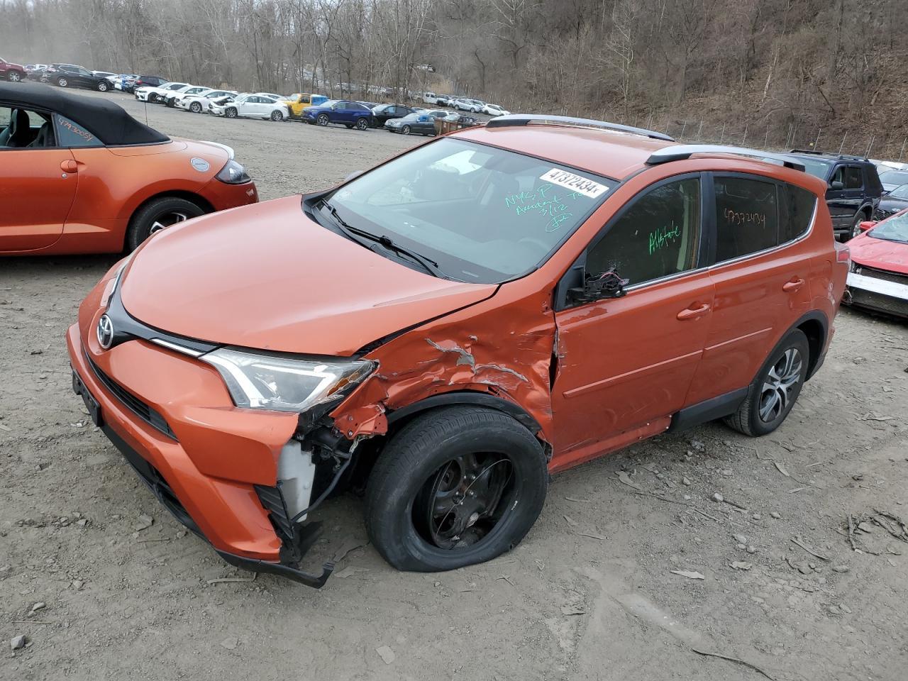 2016 TOYOTA RAV4 LE