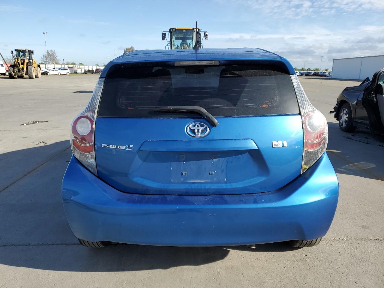 2013 TOYOTA PRIUS C - Фото 6