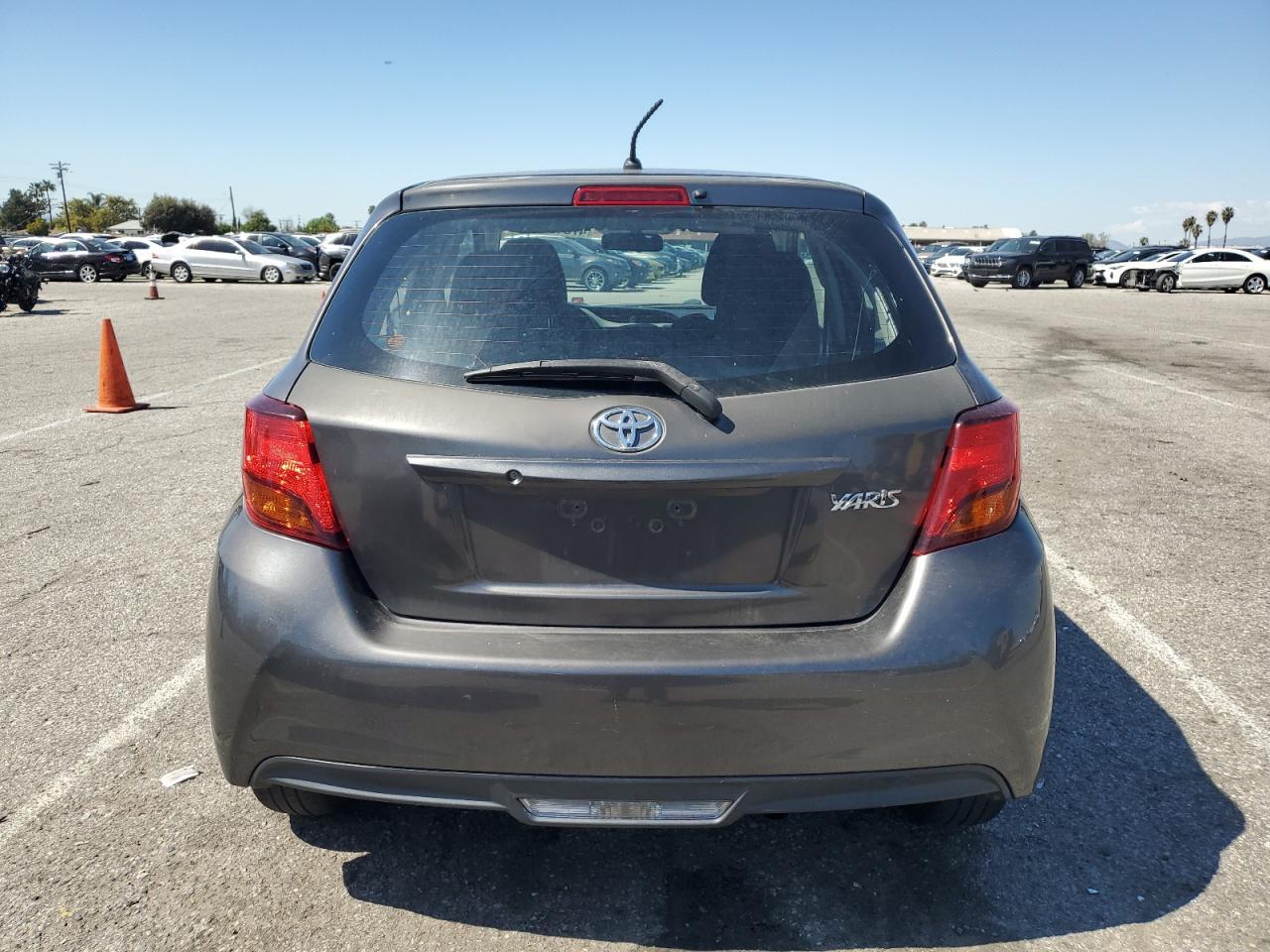 2016 TOYOTA YARIS L - Image 6