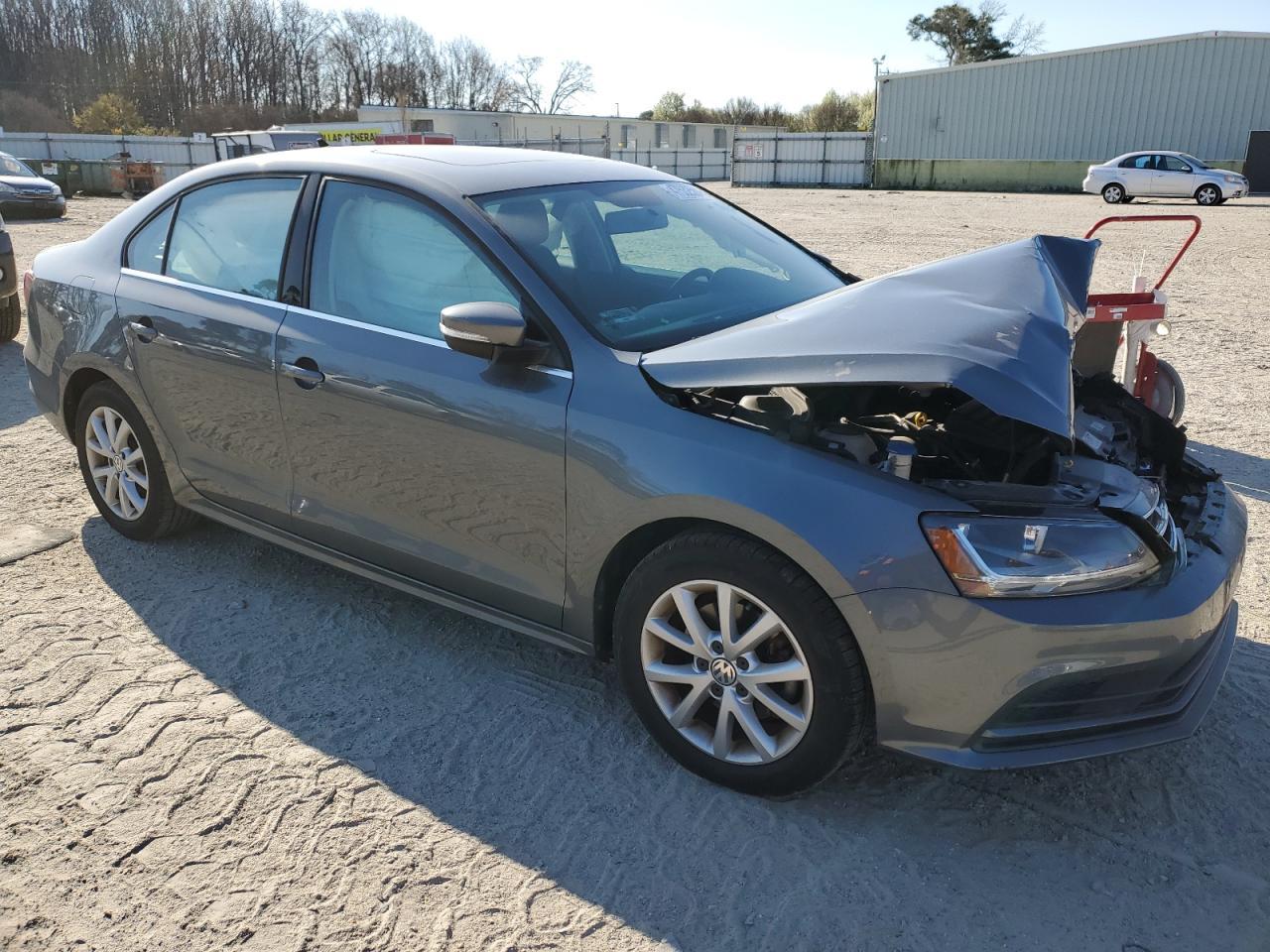 2017 VOLKSWAGEN JETTA SE - Фото 4