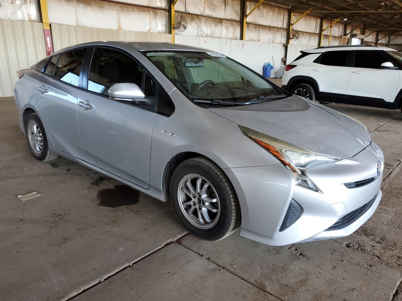 2016 TOYOTA PRIUS - Фото 4