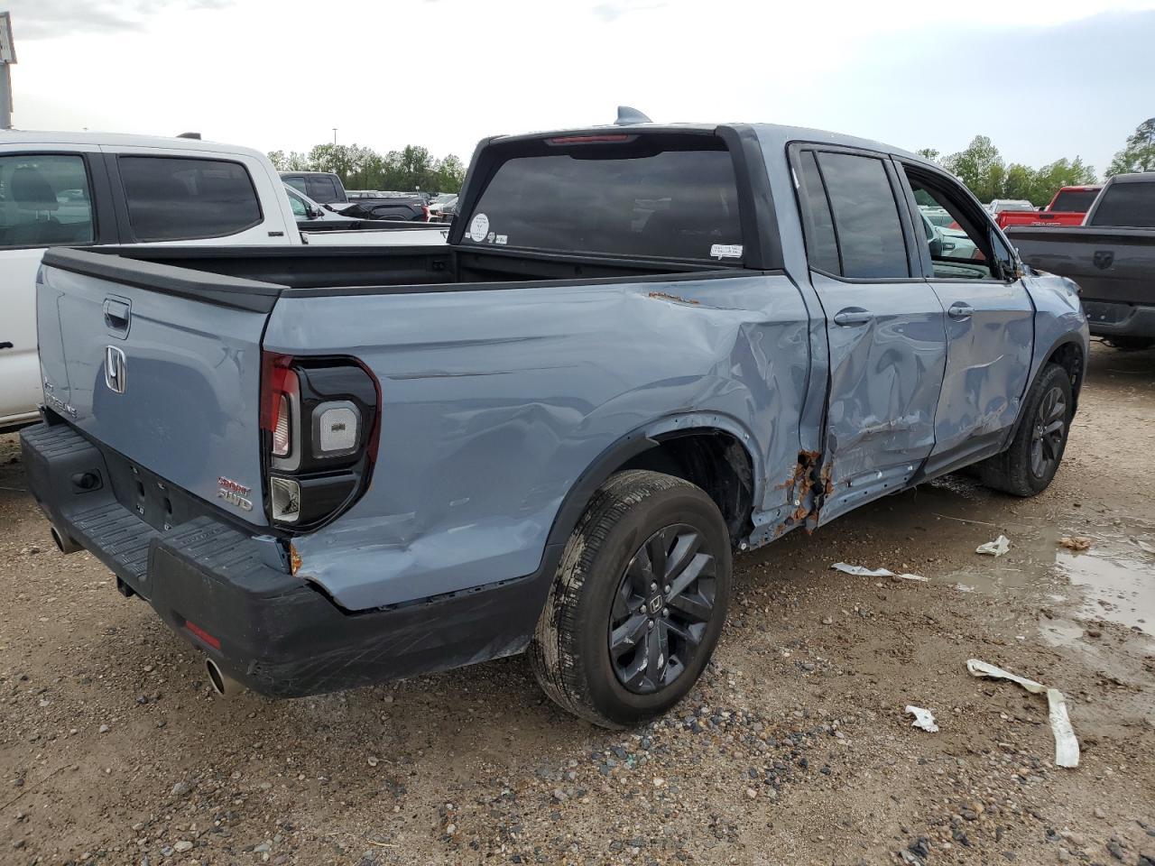 2023 HONDA RIDGELINE - Image 3