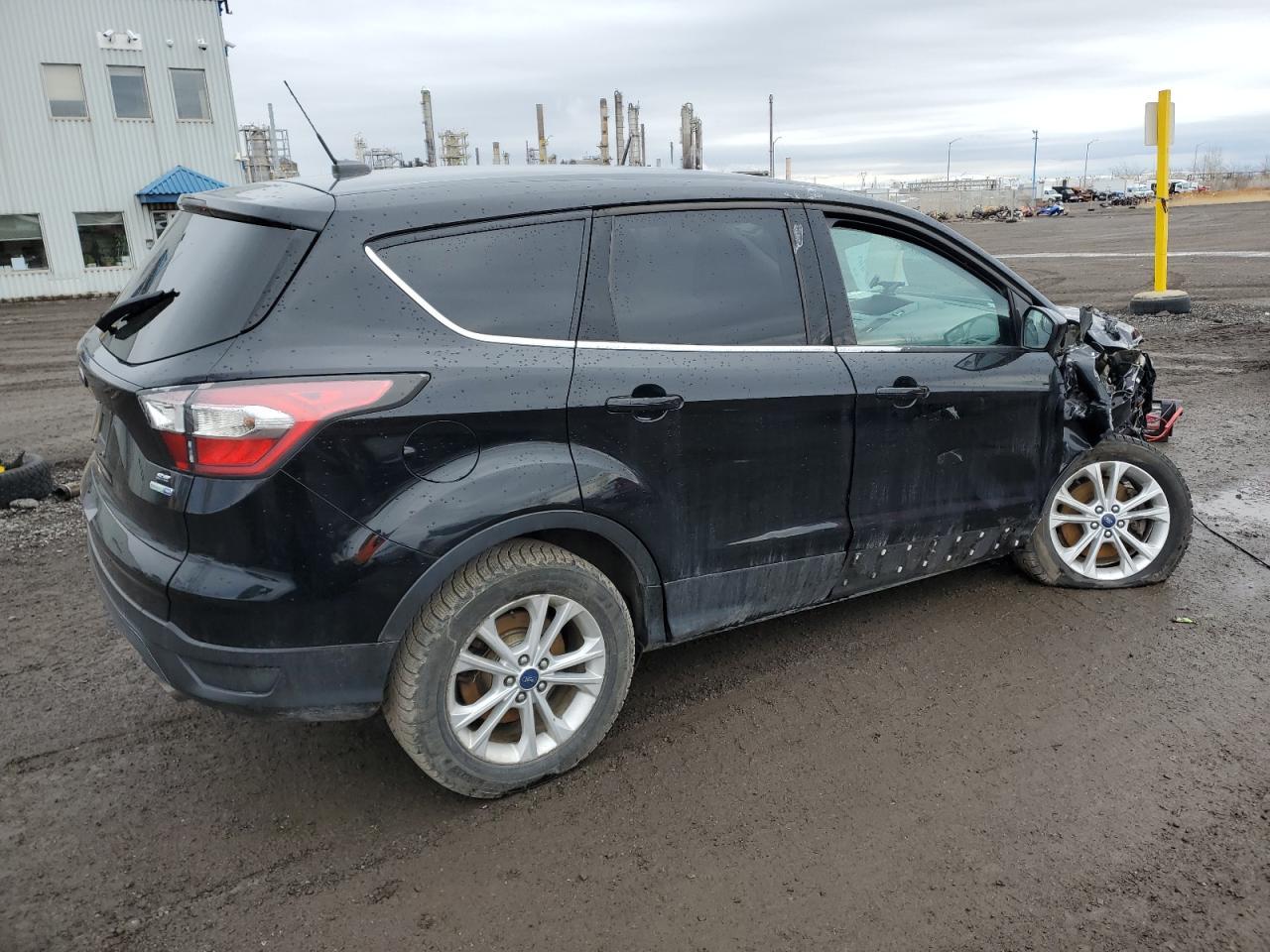 2017 FORD ESCAPE SE - Image 3
