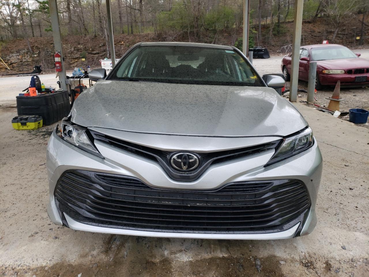2020 TOYOTA CAMRY LE - Фото 5