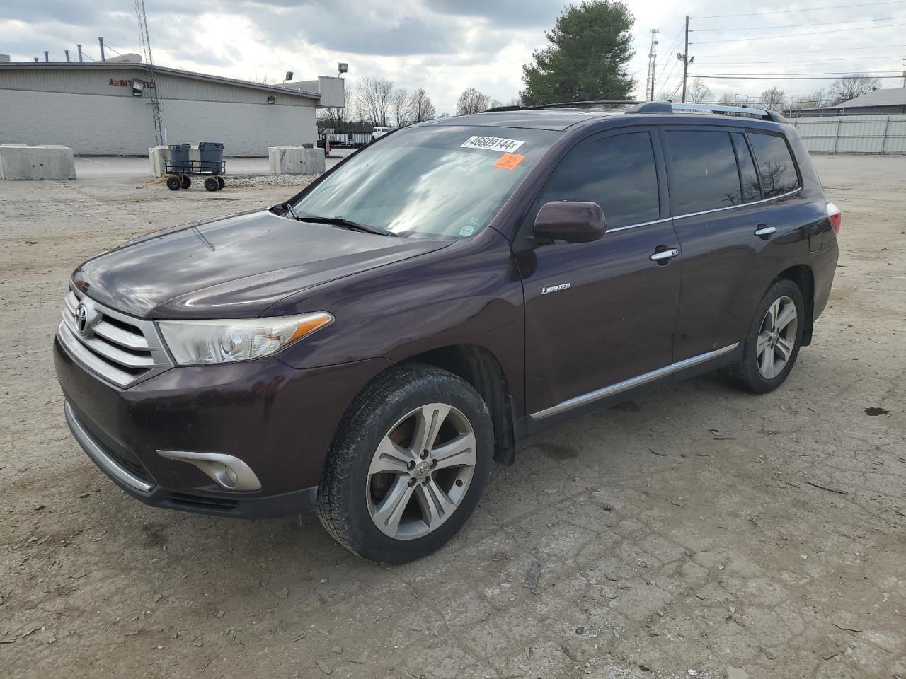 2011 TOYOTA HIGHLANDER