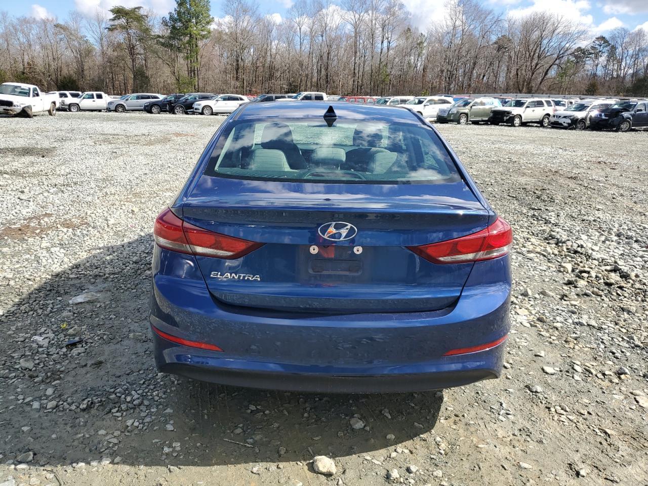 2017 HYUNDAI ELANTRA SE - Фото 6