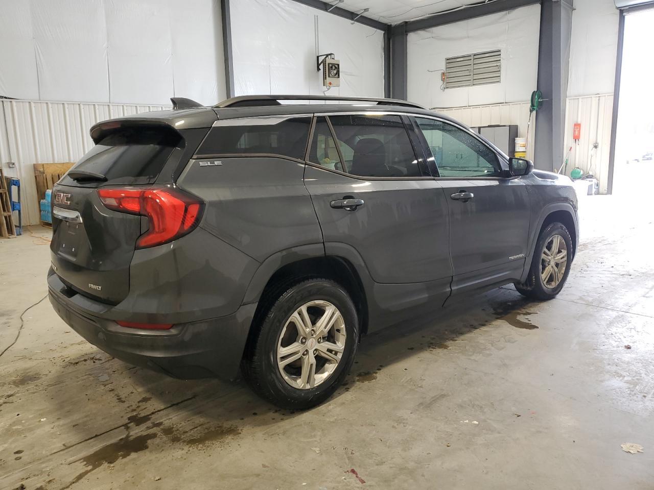 2018 GMC TERRAIN SL - Image 3