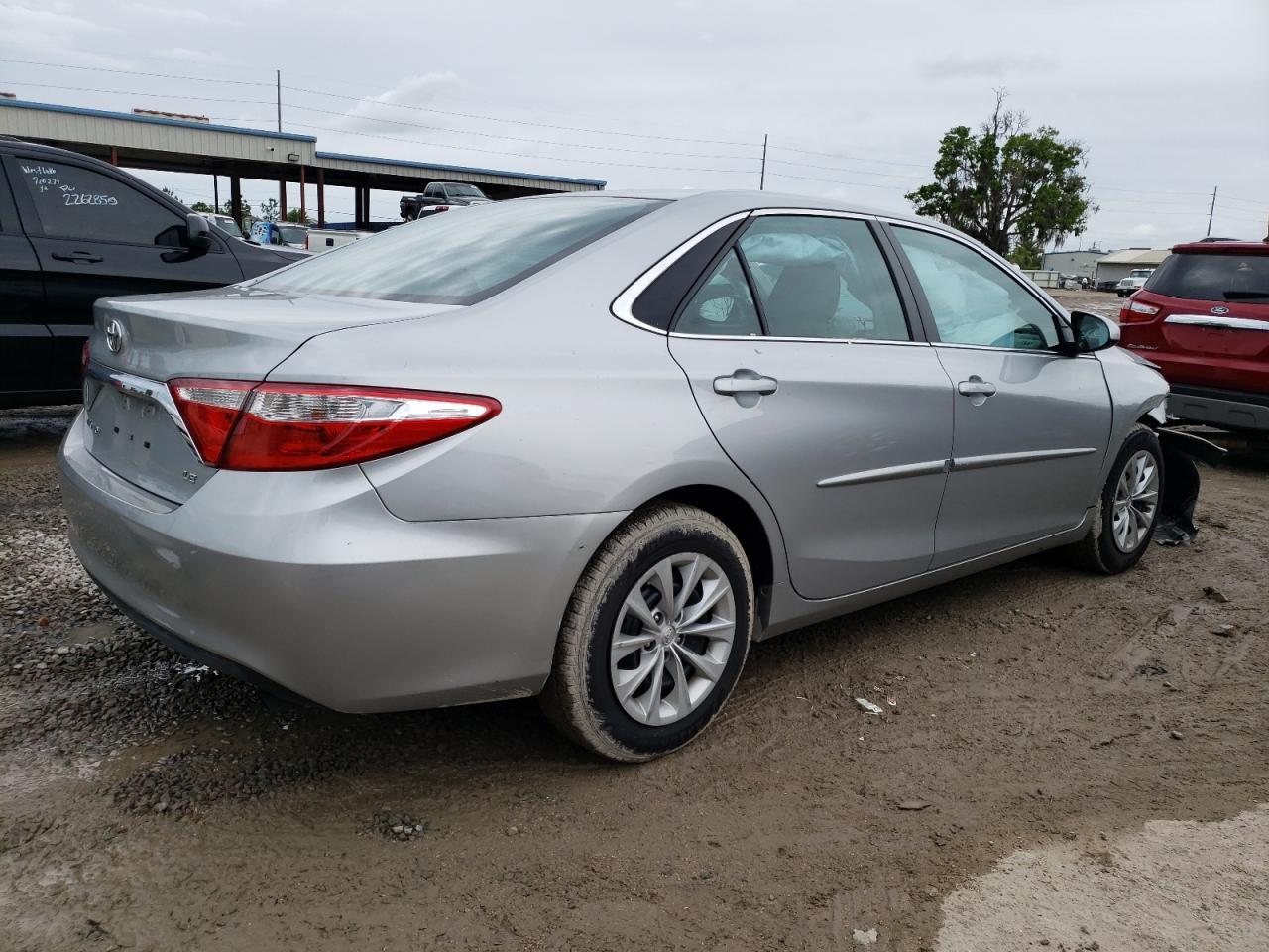 2016 TOYOTA CAMRY LE - Image 3