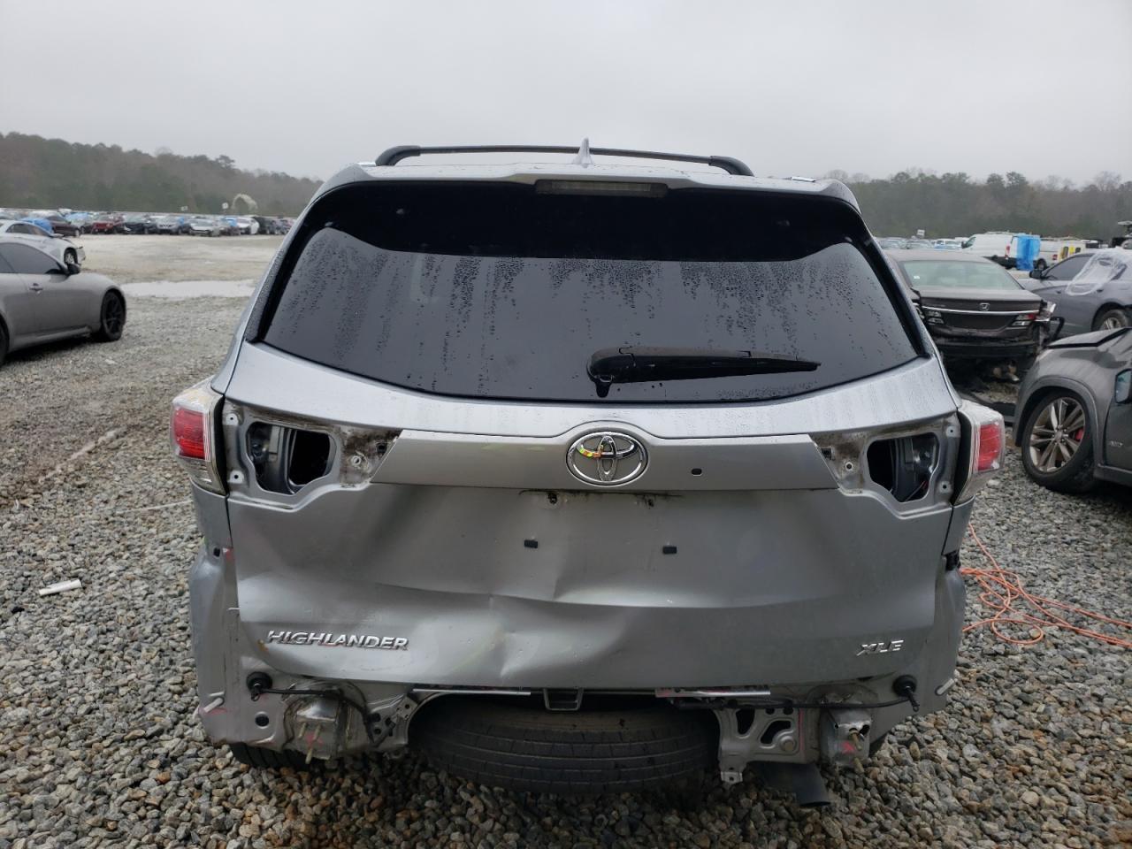 2015 TOYOTA HIGHLANDER - Фото 6