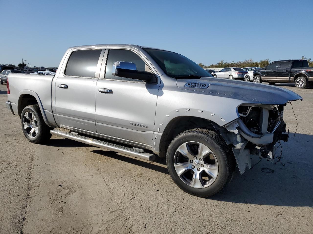 2019 RAM 1500 LARAM - Фото 4