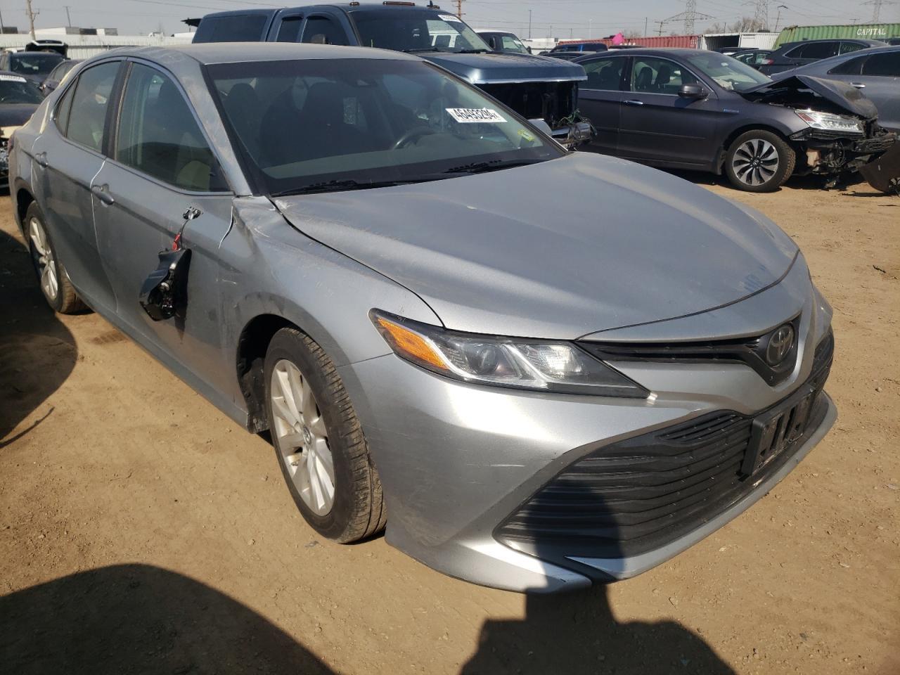 2018 TOYOTA CAMRY L - Фото 4