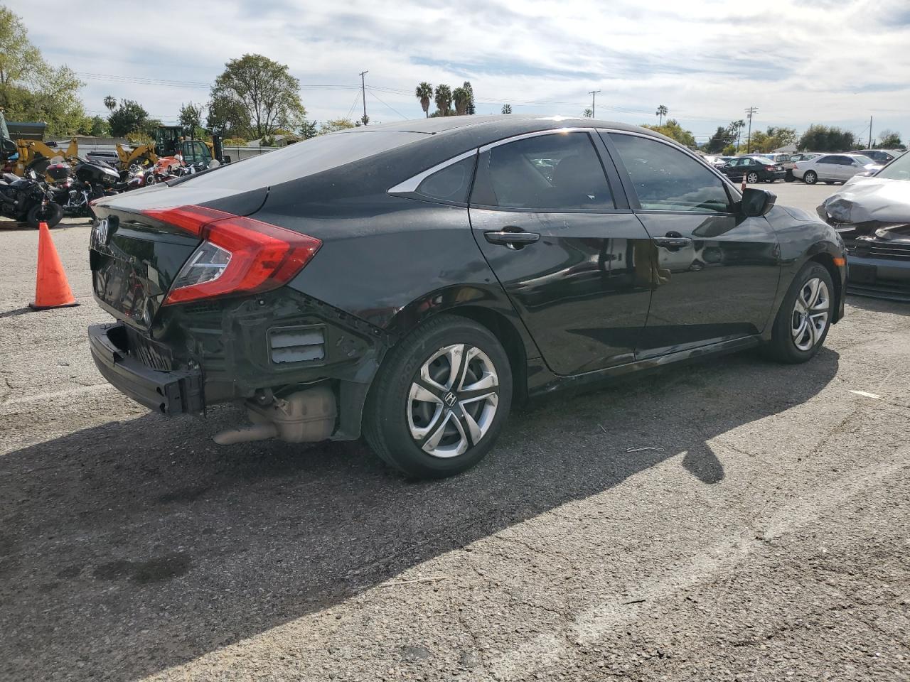 2017 HONDA CIVIC LX - Image 3