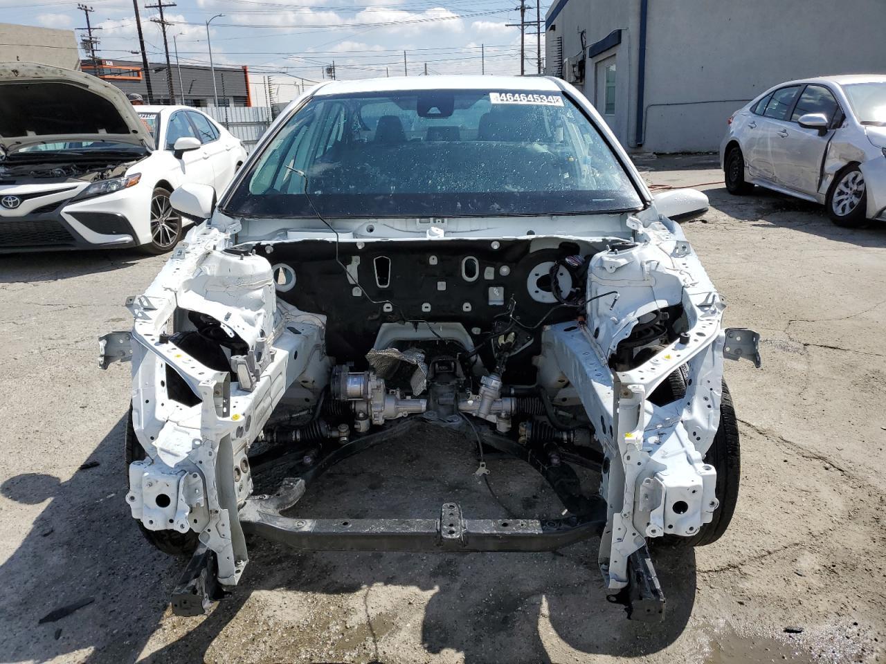 2021 TOYOTA CAMRY SE - Фото 5