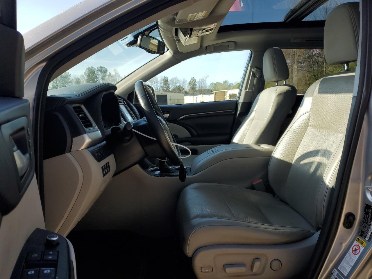 2015 TOYOTA HIGHLANDER - Image 7