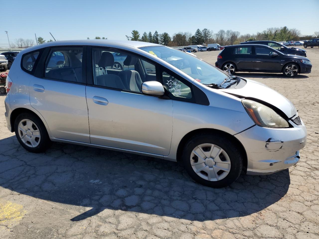 2013 HONDA FIT - Image 4