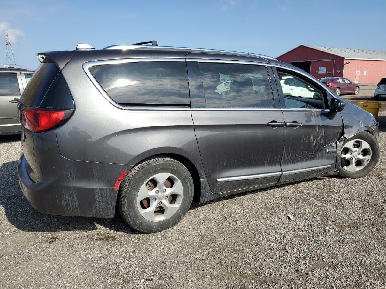 2017 CHRYSLER PACIFICA T - Image 3