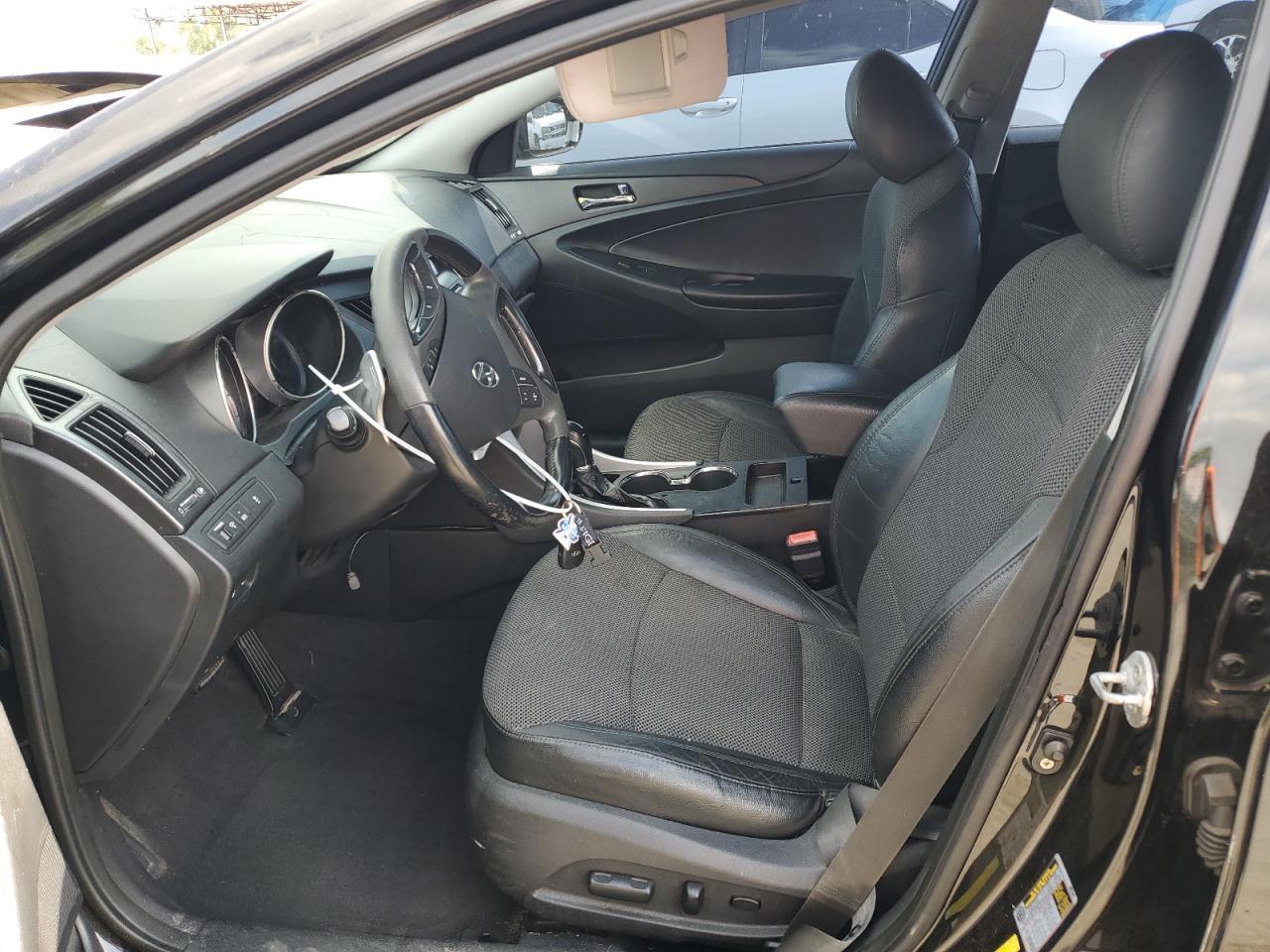 2011 HYUNDAI SONATA SE - Image 7