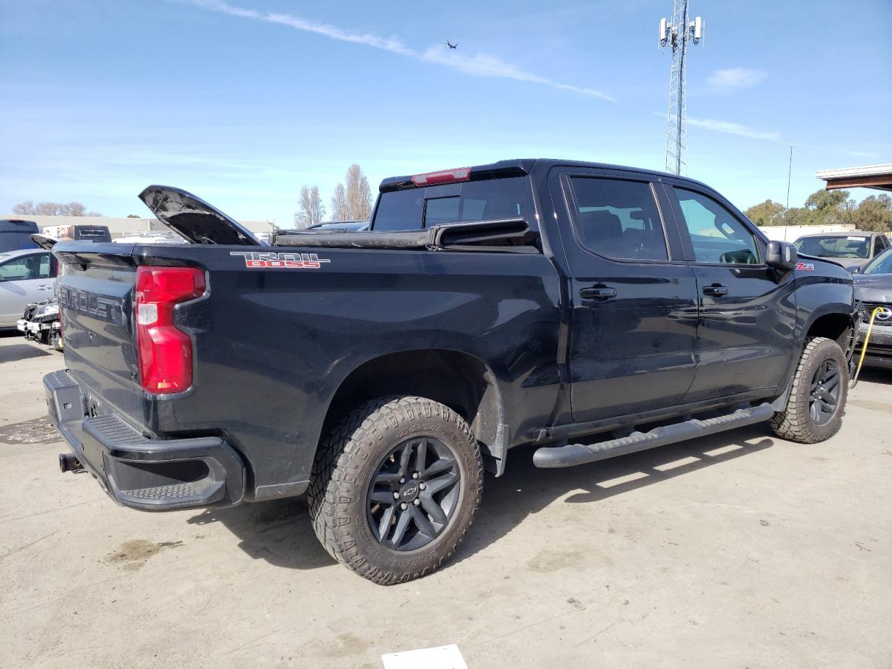 2020 CHEVROLET SILVERADO - Фото 3