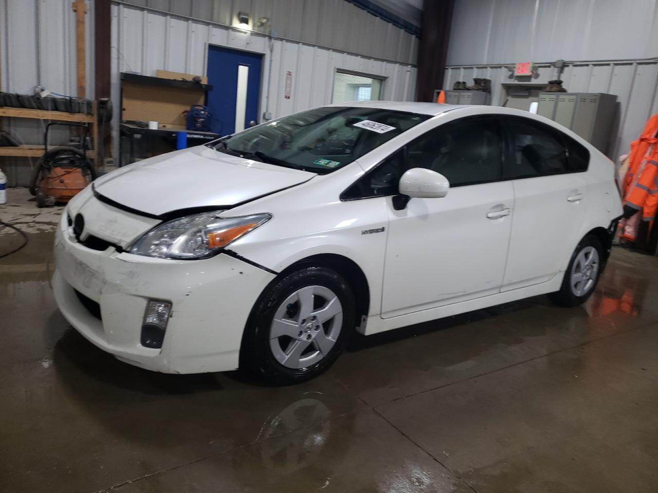 2011 TOYOTA PRIUS car image