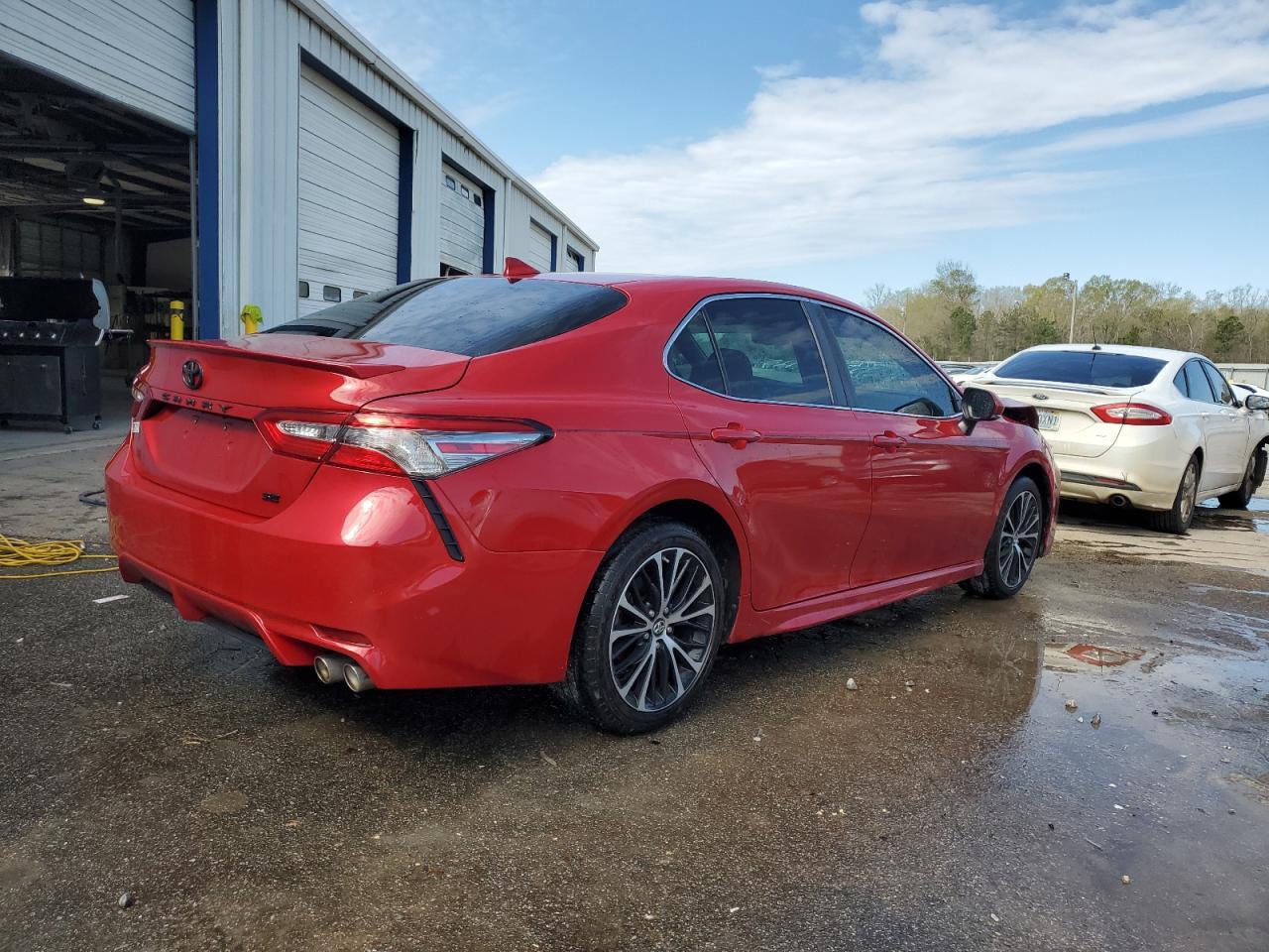 2019 TOYOTA CAMRY L - Image 3
