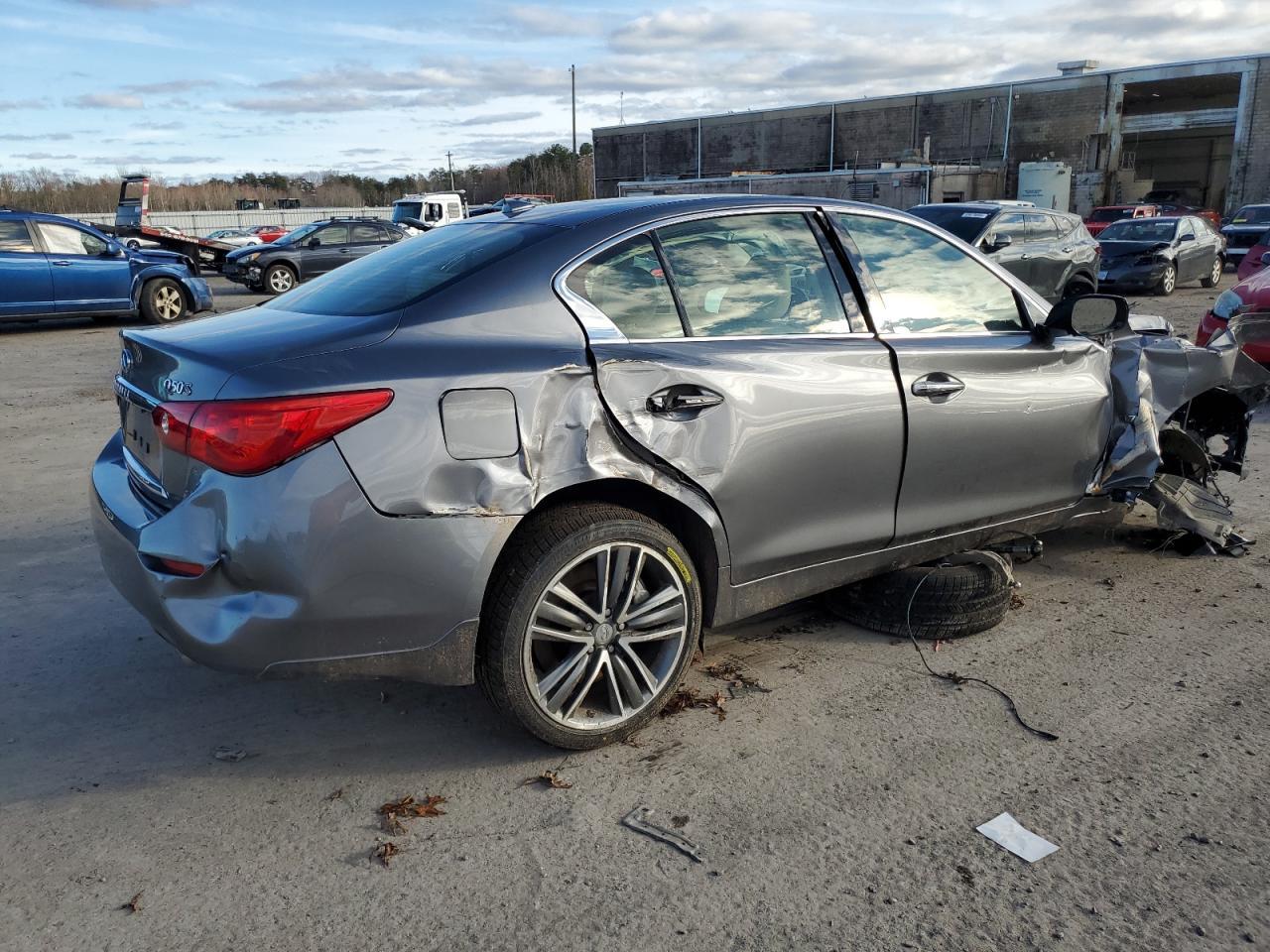 2015 INFINITI Q50 BASE - Фото 3