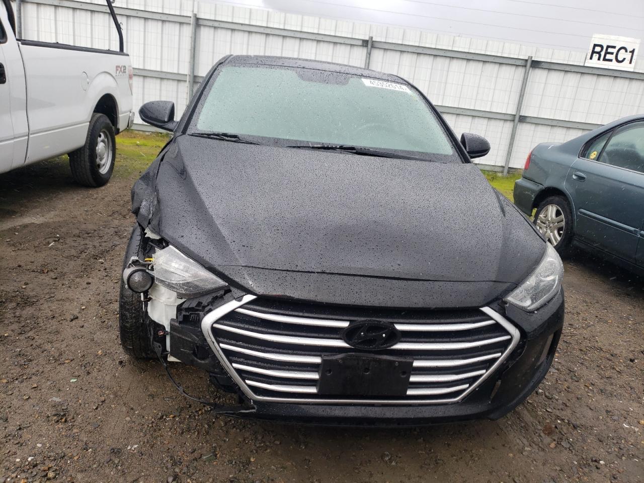 2018 HYUNDAI ELANTRA SE - Image 5